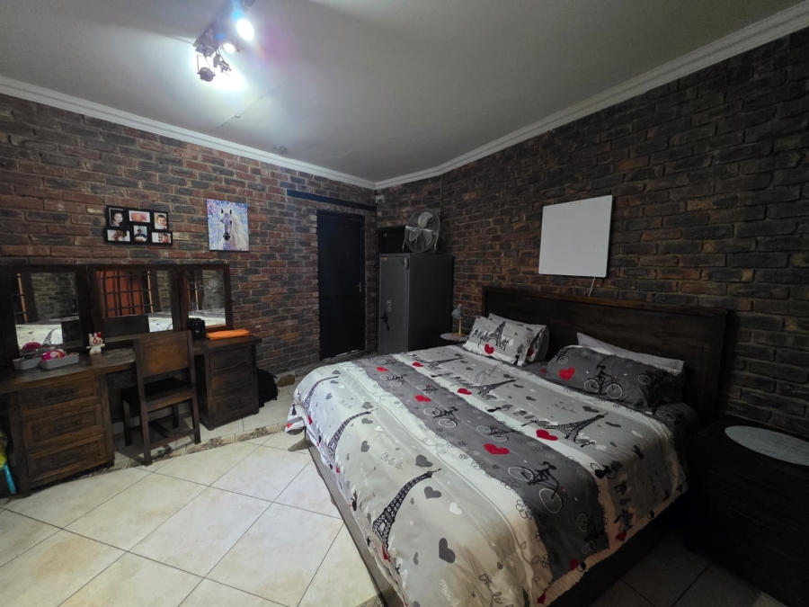 3 Bedroom Property for Sale in Vaalpark Free State